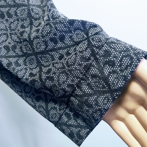 ANN TAYLOR LOFT CROPPED JACKET SIZE 4 - Picture 6 of 9